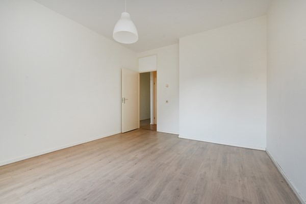 Medium property photo - Claes de Vrieselaan 81A01, 3021 JD Rotterdam